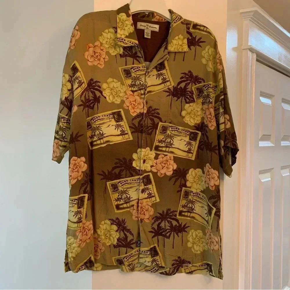 Tommy Bahama 100% Silk Hawaiian Camp Shirt Mens L Bombay Greetings Brown Gold